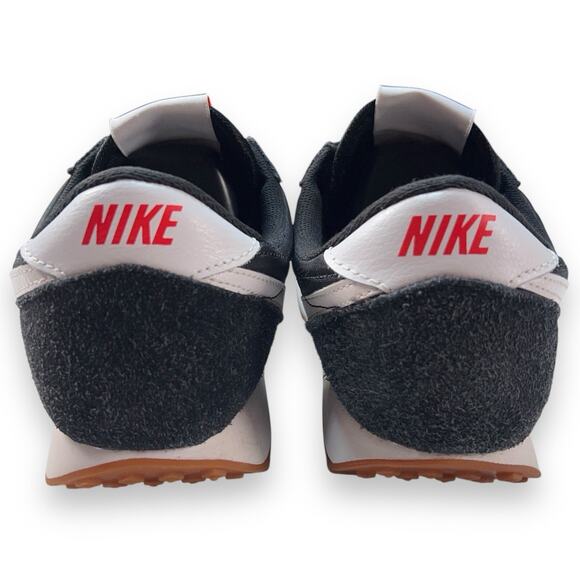 Nike Daybreak Womens Size 7 Black White Gum Athletic Running Shoes - Picture 4 of 9